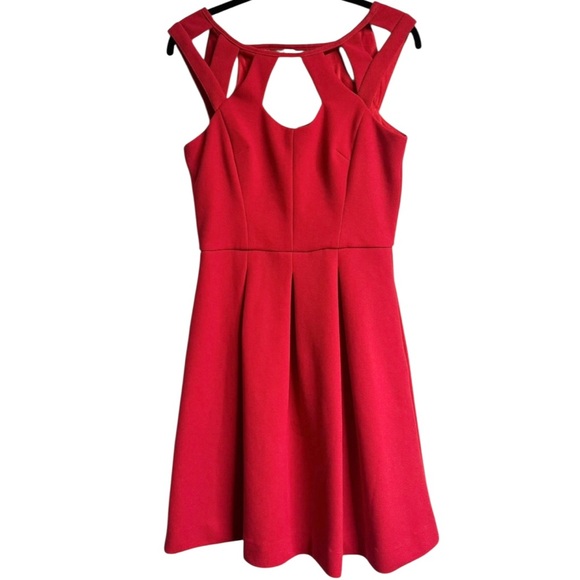 Betsey Johnson ~ Women’s Red Cutout Fit & Flare Midi Dress ~ Size 6 - Picture 2 of 10